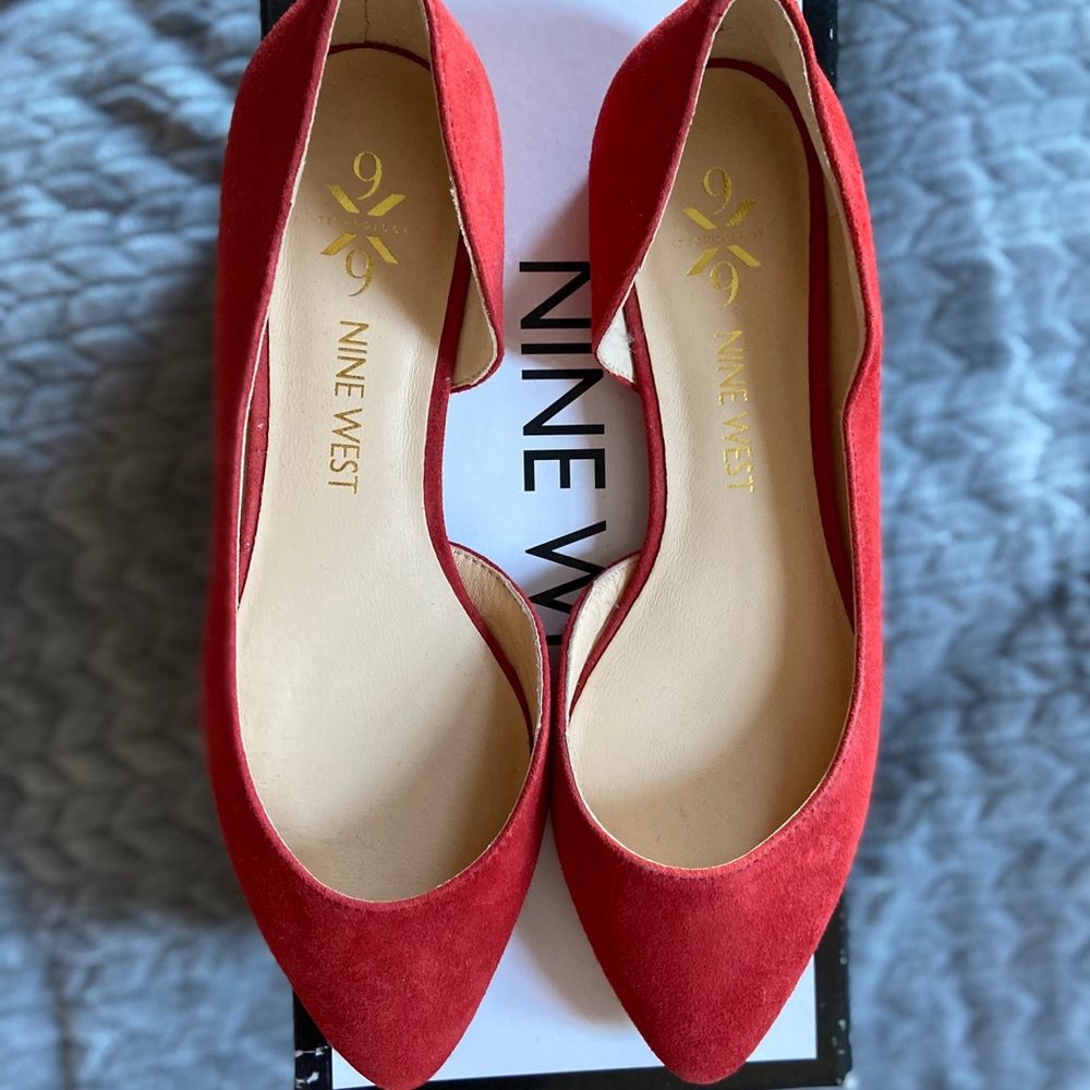 Nine West Red Suede Cutout Flats
